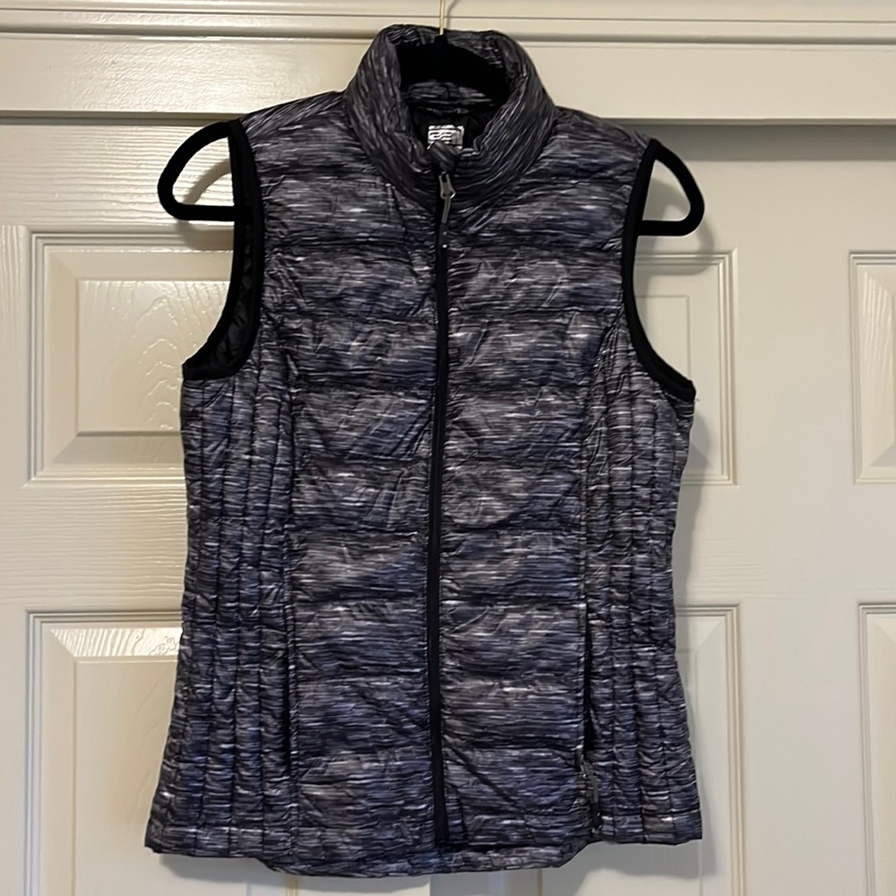 32 Degrees grey down quilted vest